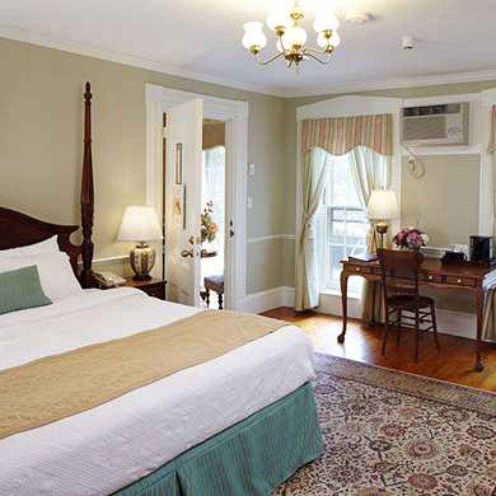 Colonial Inn Hotel And Suite 5
