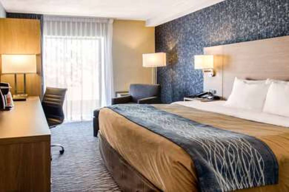 Comfort Inn Aeroport 4