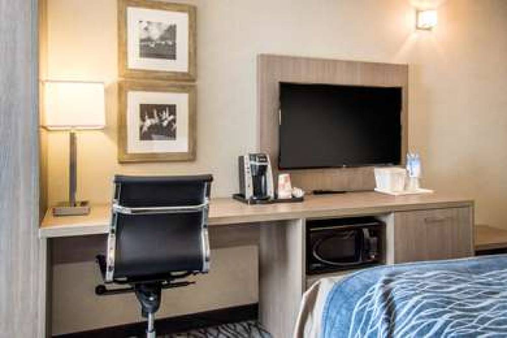 Comfort Inn Aeroport 3
