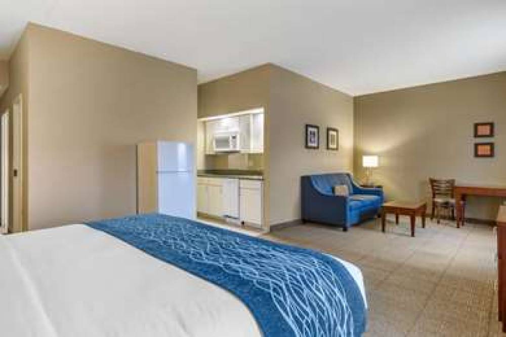 Comfort Inn Aikens Center 10
