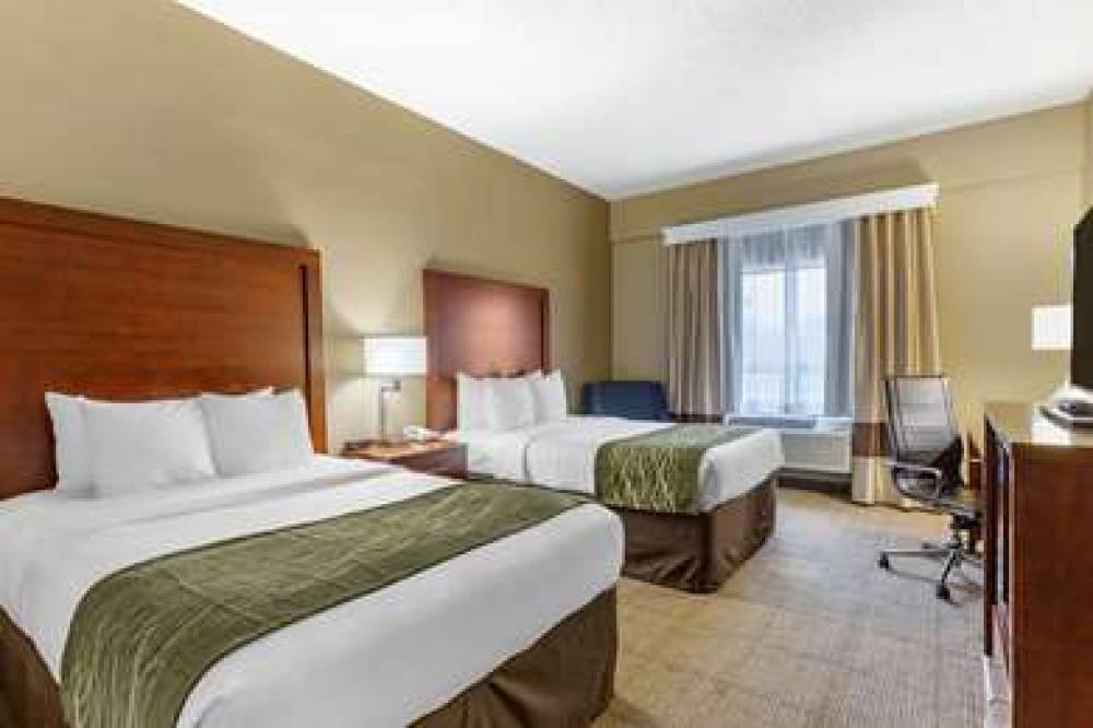 Comfort Inn Aikens Center 6