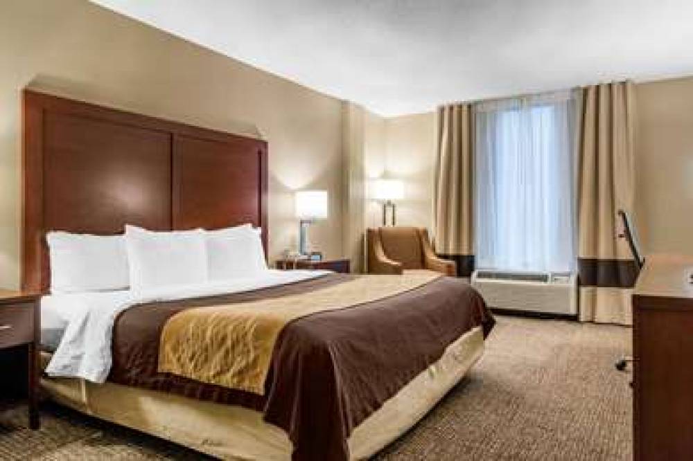 Comfort Inn Airport 5