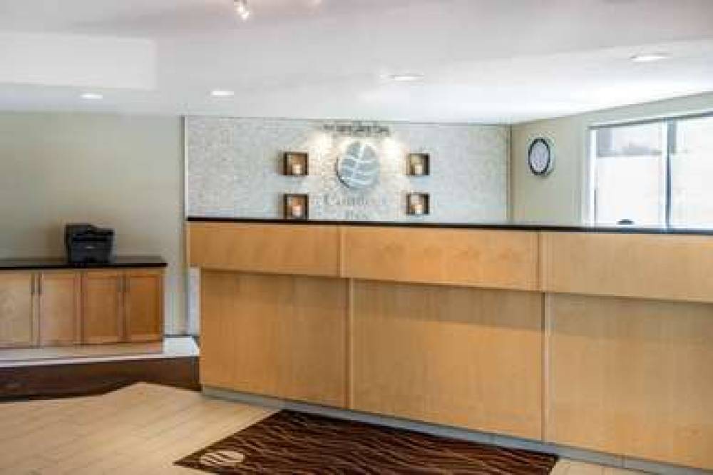 Comfort Inn Airport 6