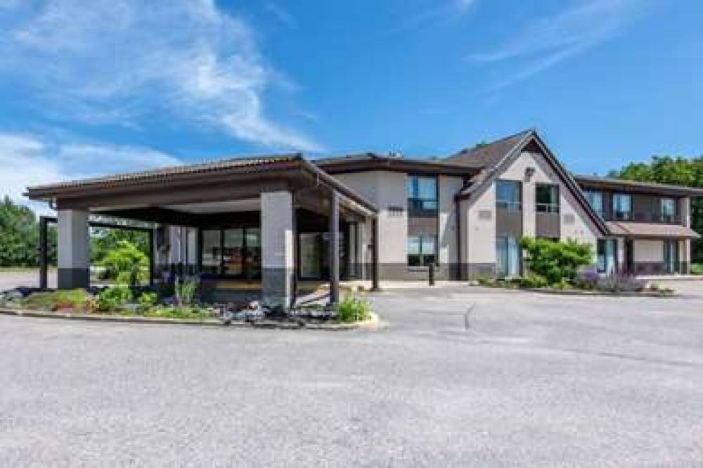 Comfort Inn Airport 3