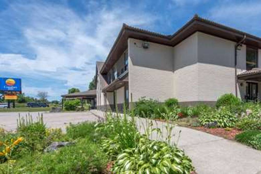 Comfort Inn Airport 2