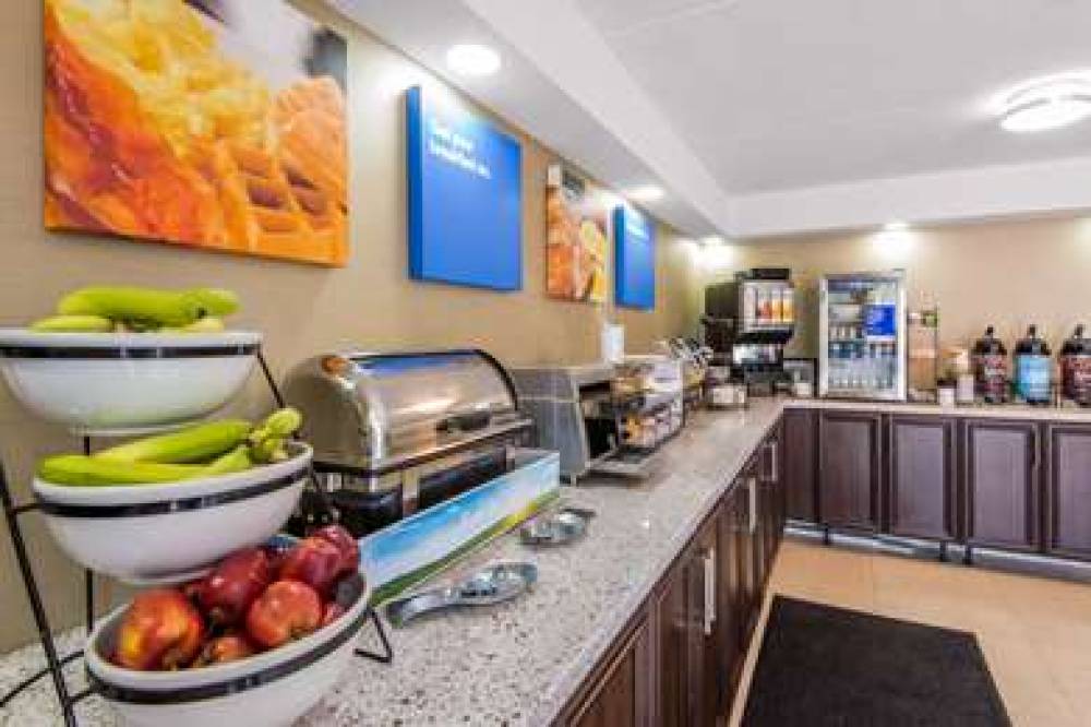 Comfort Inn Airport 7