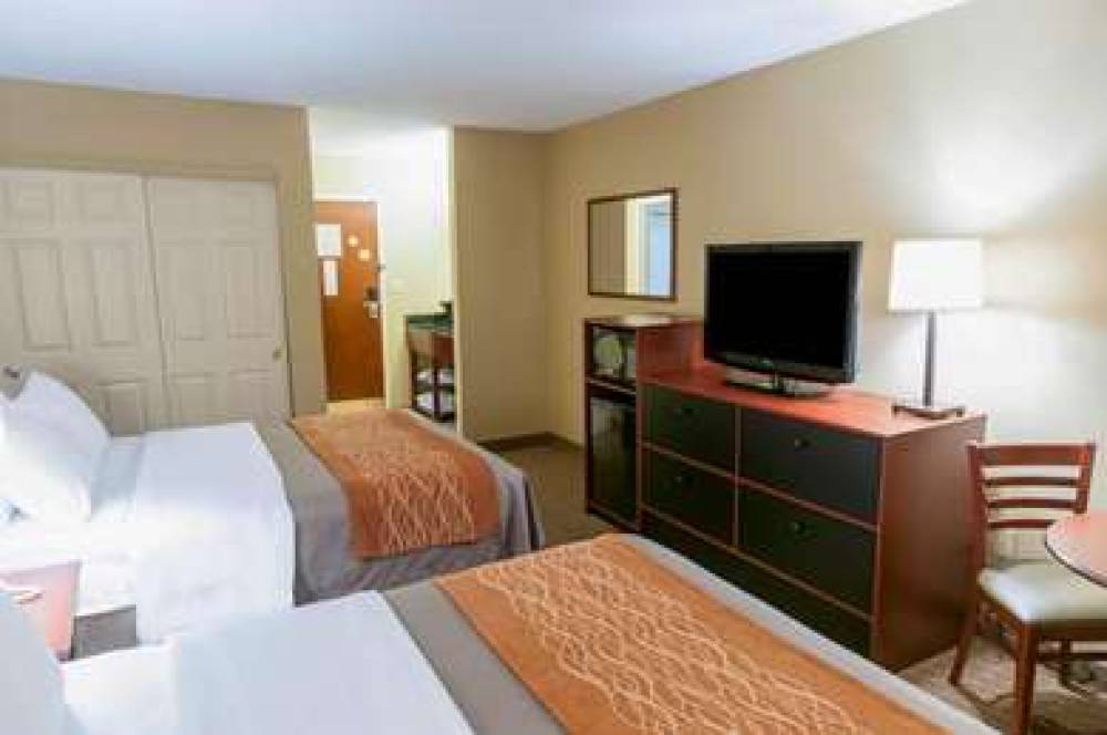 Comfort Inn Amish Country 8