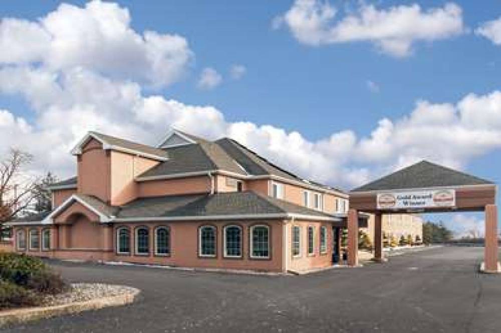 Comfort Inn Amish Country 1