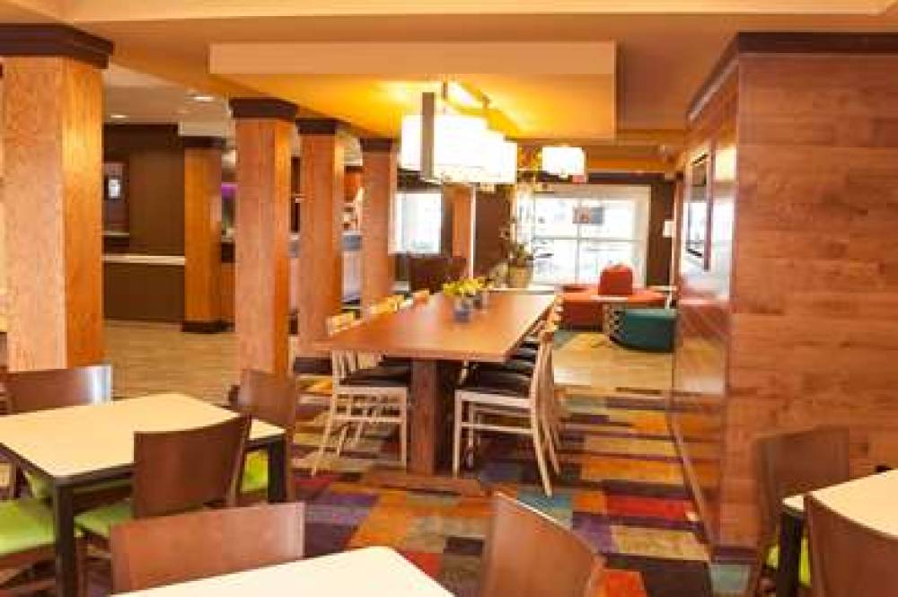COMFORT INN AND SUITES AKRON 7