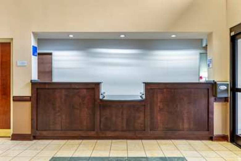 COMFORT INN AND SUITES ASHEBORO 3