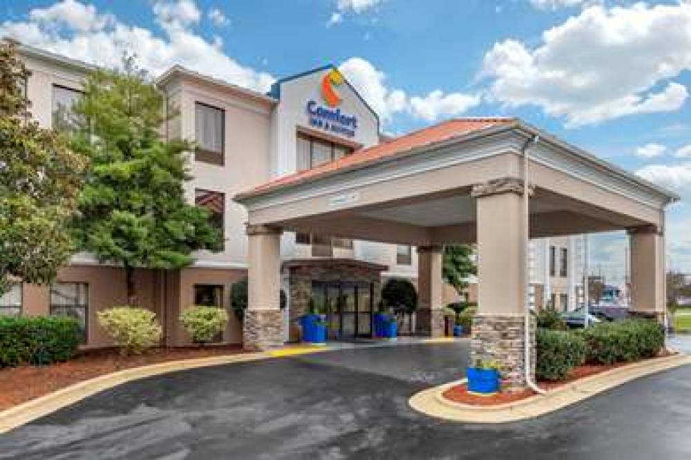 COMFORT INN AND SUITES ASHEBORO 1