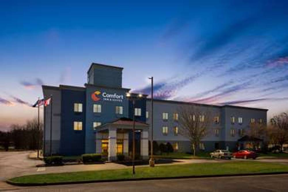 COMFORT INN AND SUITES ASHLAND - RI 4
