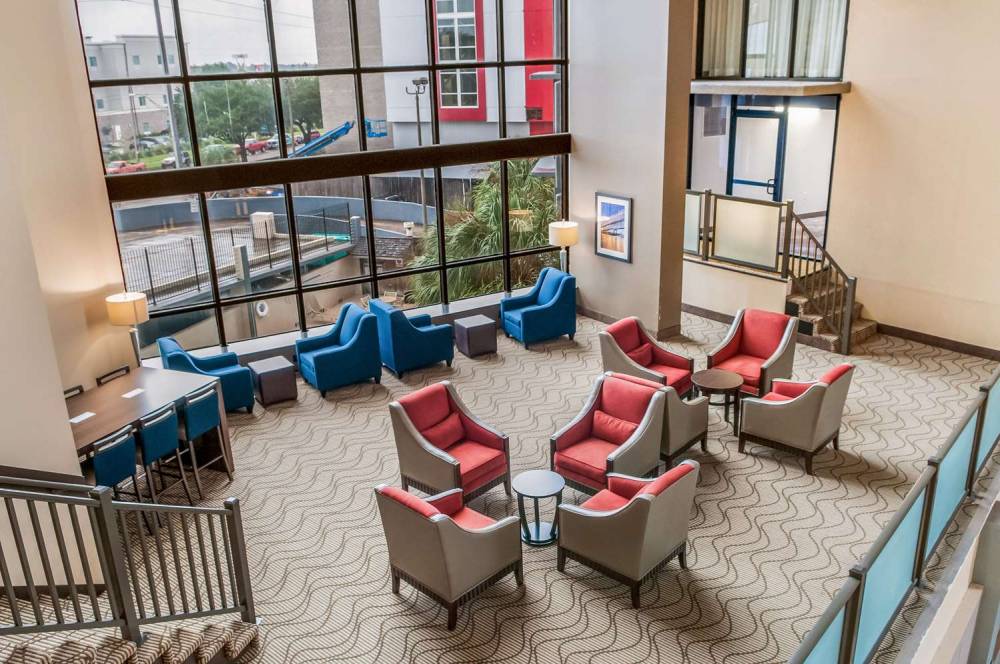 COMFORT INN AND SUITES AT COPELAND 7