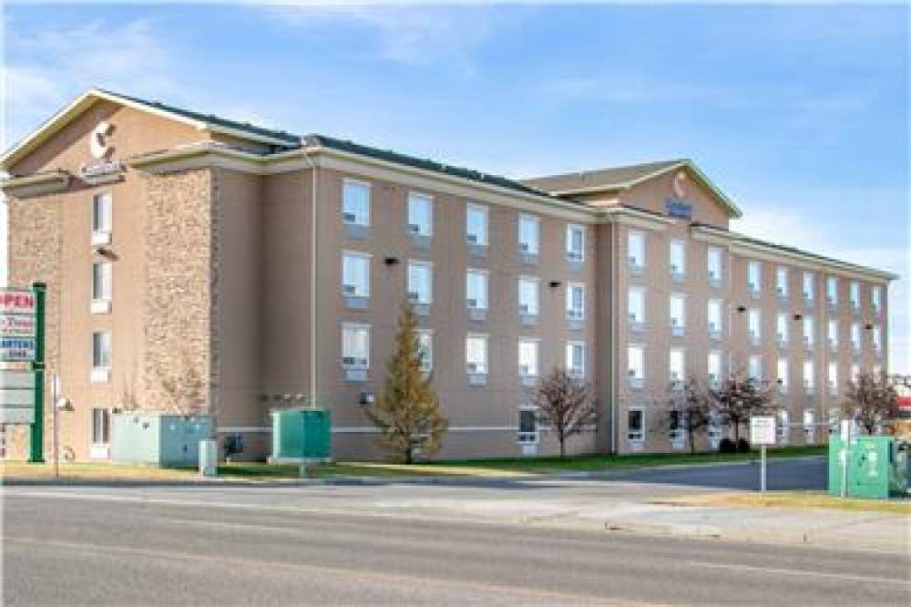 COMFORT INN AND SUITES 2
