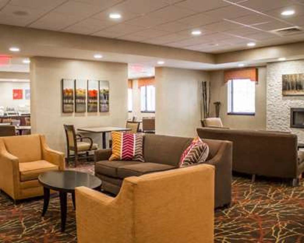 COMFORT INN AND SUITES 3