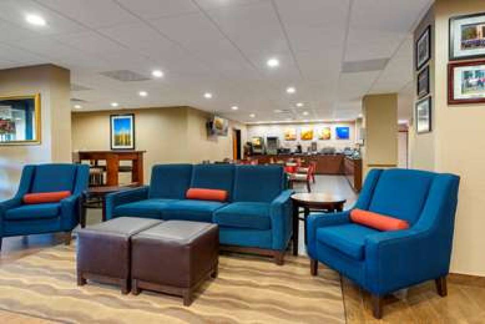 Comfort Inn And Suites 5