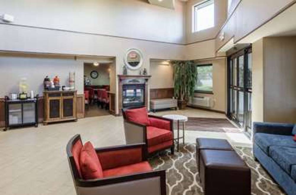 Comfort Inn And Suites 5