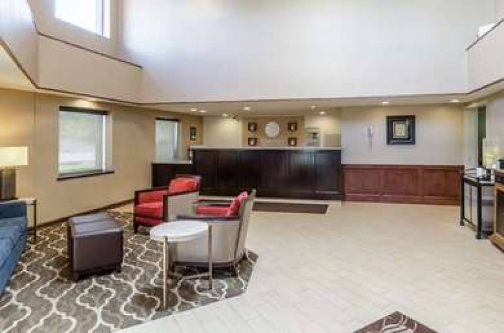 Comfort Inn And Suites 6