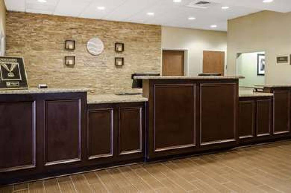 COMFORT INN AND SUITES 5