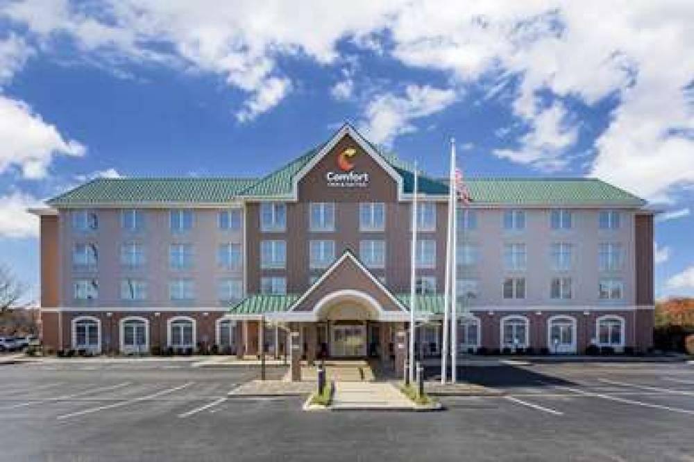 COMFORT INN AND SUITES CUYAHOGA FAL 7