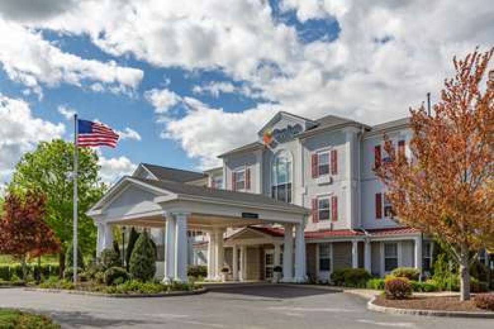 COMFORT INN AND SUITES HADLEY 2
