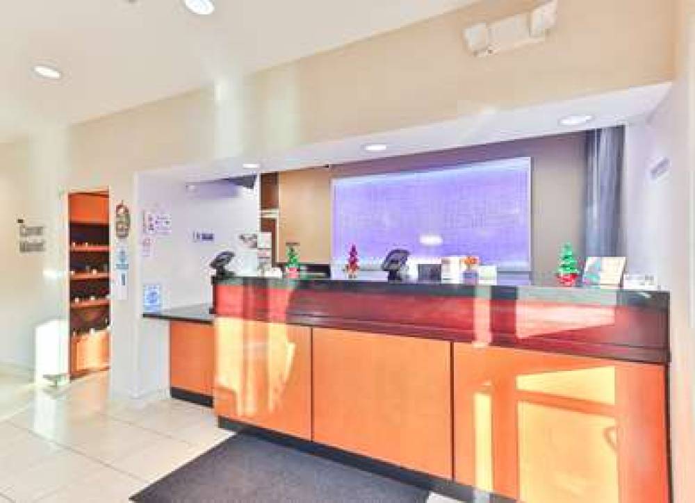 COMFORT INN AND SUITES HOUSTON 9
