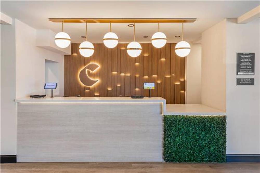 COMFORT INN AND SUITES IRVINE SPECT 3