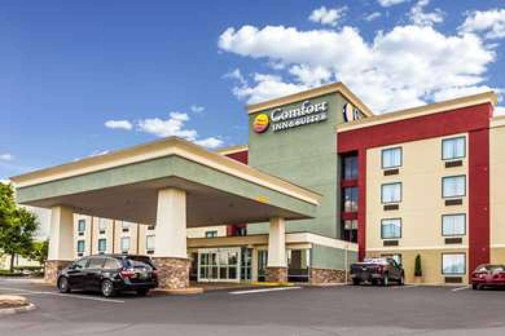 COMFORT INN AND SUITES KNOXVILLE WE 2