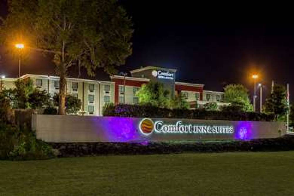 Comfort Inn And Suites Knoxville We