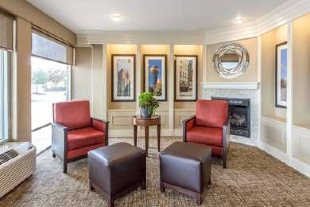 COMFORT INN AND SUITES KNOXVILLE WE 6