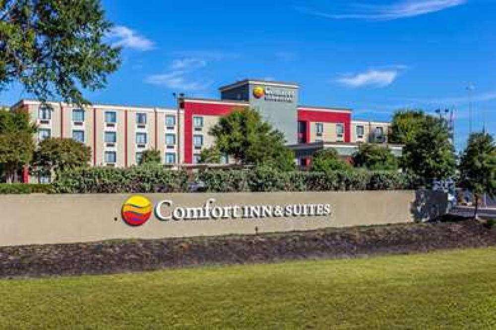 COMFORT INN AND SUITES KNOXVILLE WE 1