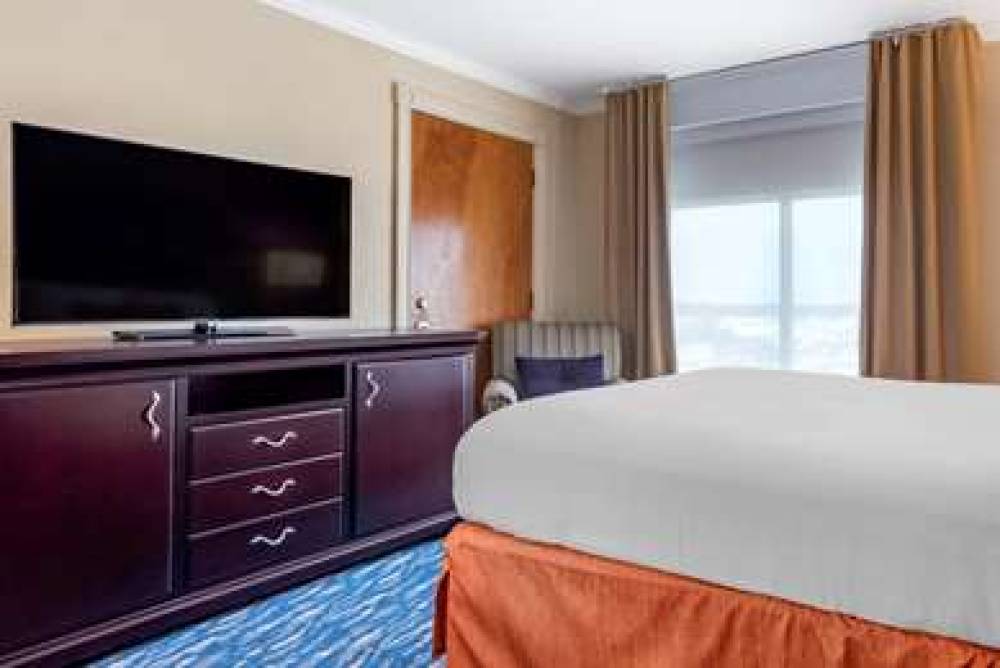 COMFORT INN AND SUITES NEW ORLEANS 7