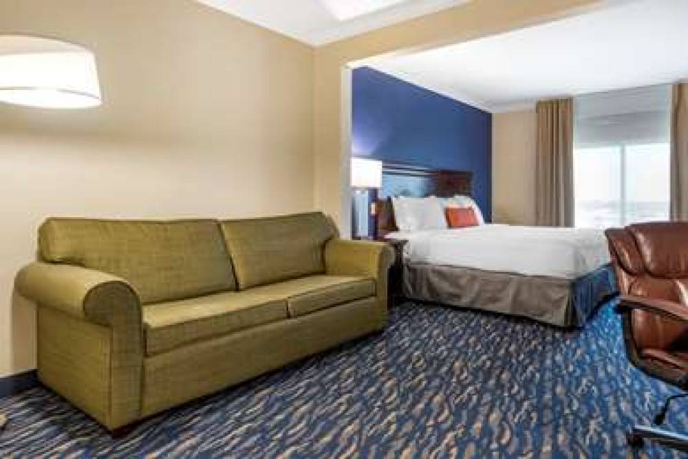 COMFORT INN AND SUITES NEW ORLEANS 5