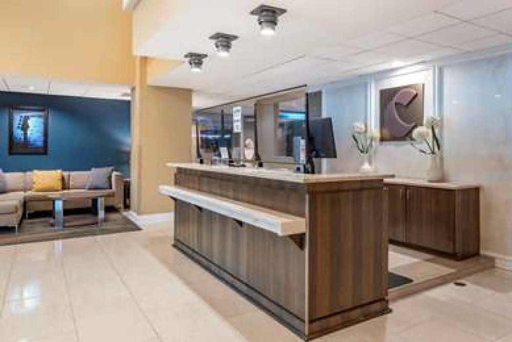 COMFORT INN AND SUITES NEW ORLEANS 1