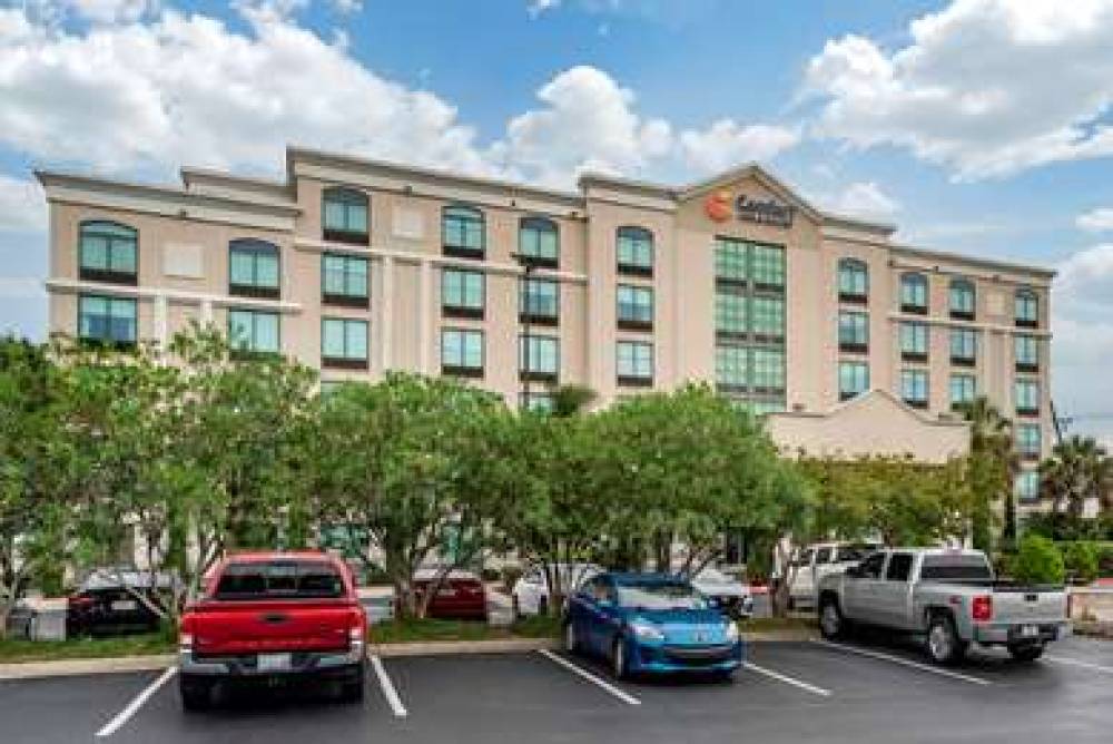 COMFORT INN AND SUITES NEW ORLEANS 3