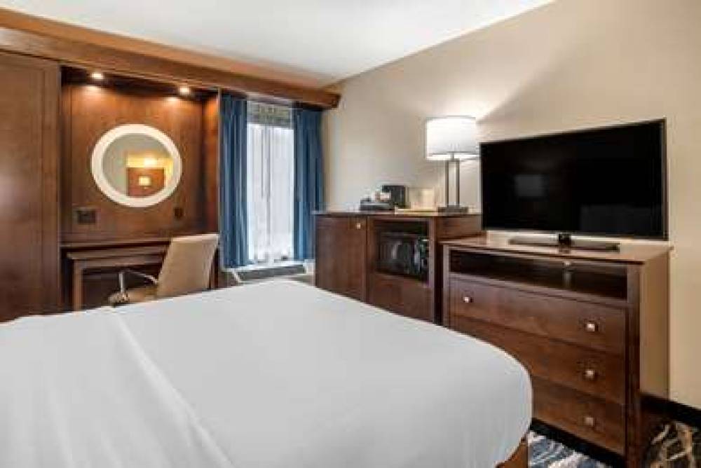 COMFORT INN AND SUITES NEWARK - WIL 5