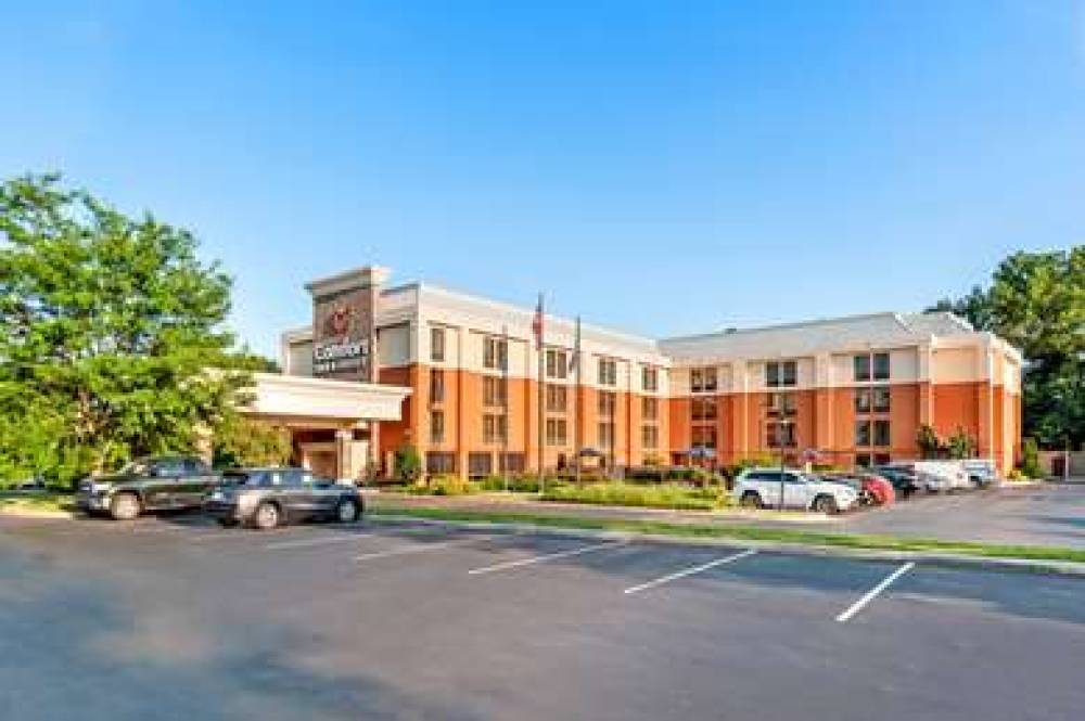 COMFORT INN AND SUITES NEWARK - WIL 1