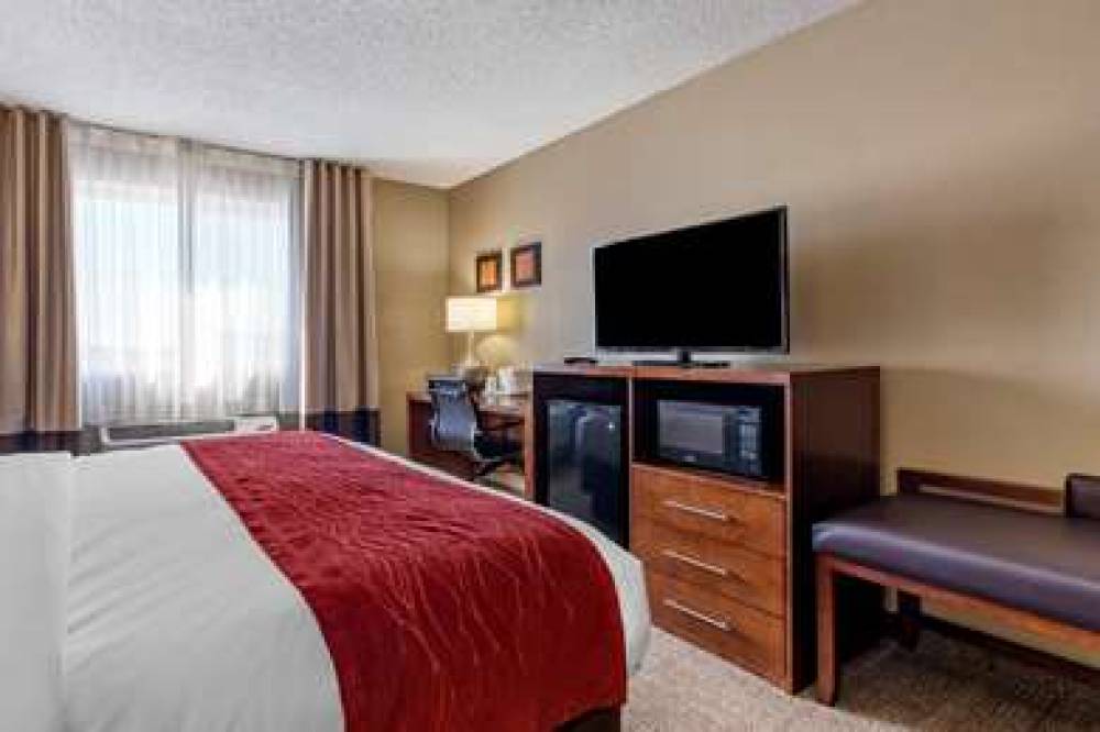 Comfort Inn And Suites North 3