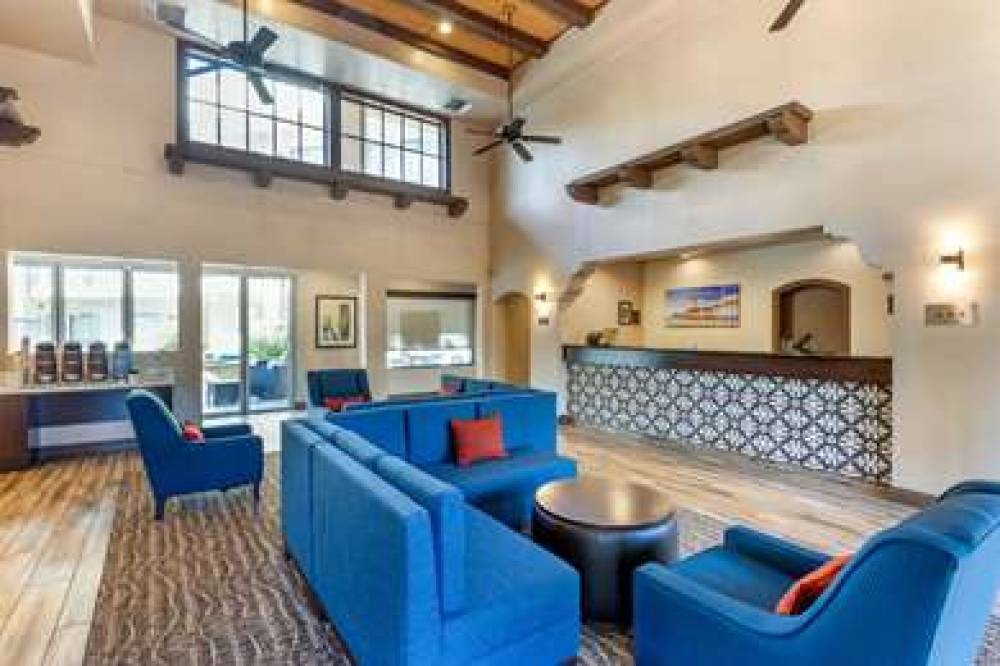 COMFORT INN AND SUITES OC-JOHN WAYN 4