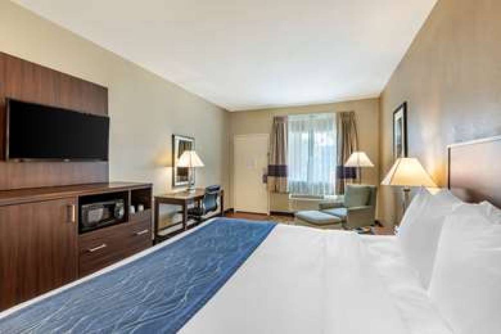COMFORT INN AND SUITES OC-JOHN WAYN 8