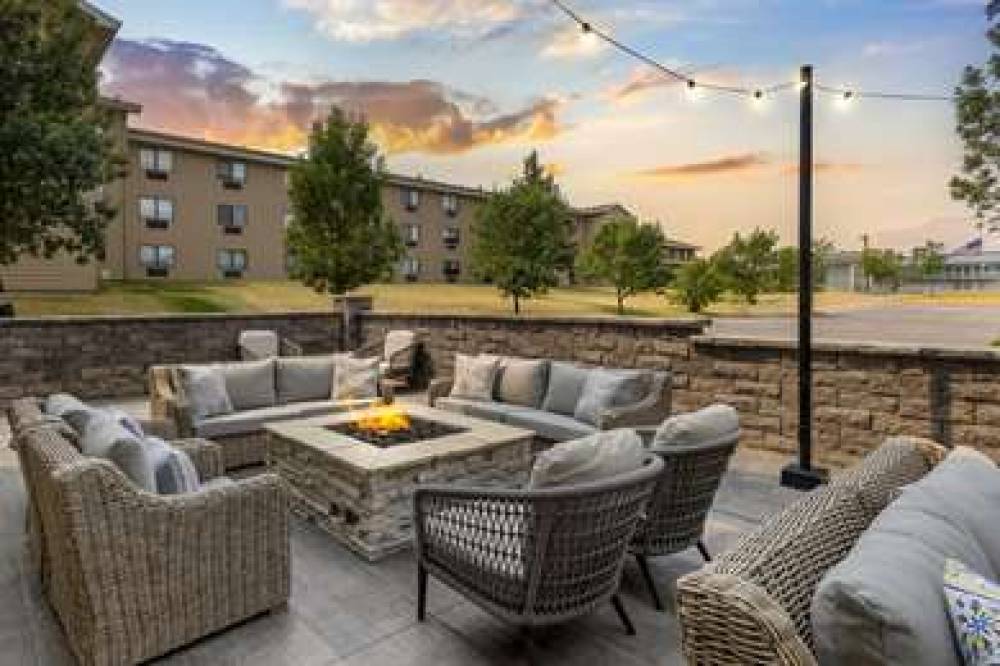 Comfort Inn And Suites Rapid City N