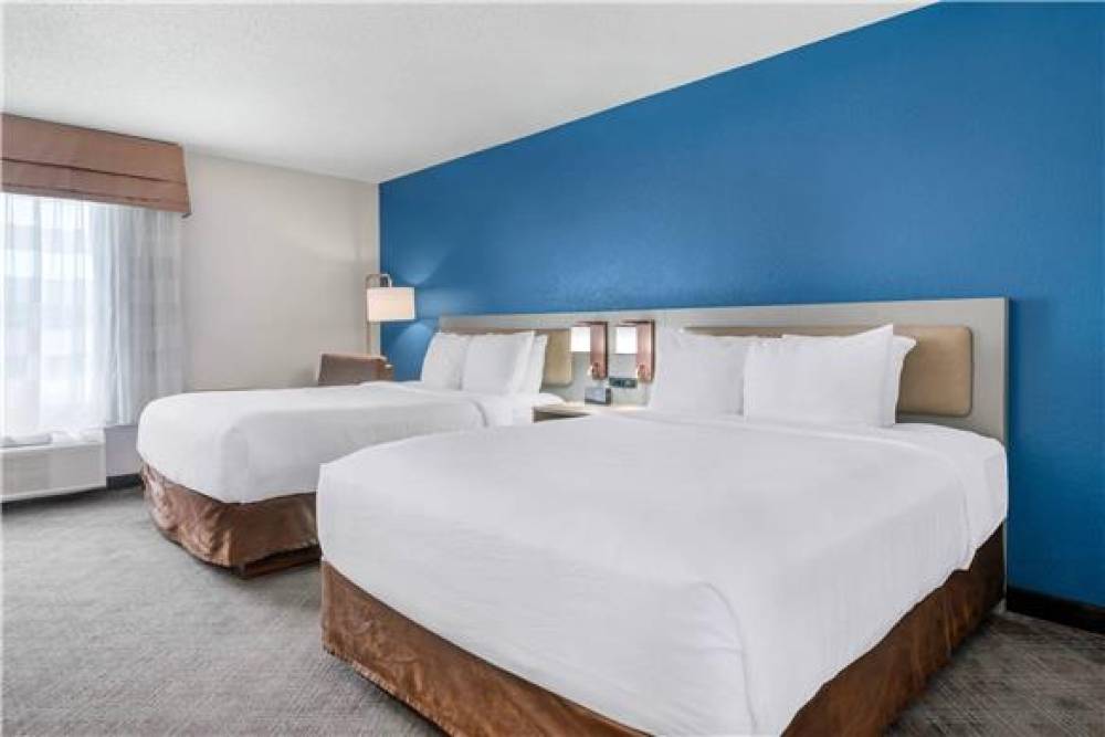 COMFORT INN AND SUITES SHEBOYGAN I- 7