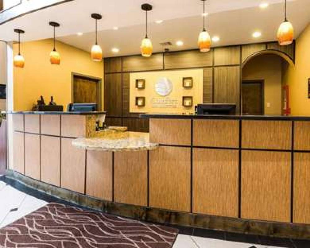Comfort Inn And Suites Winnie 6