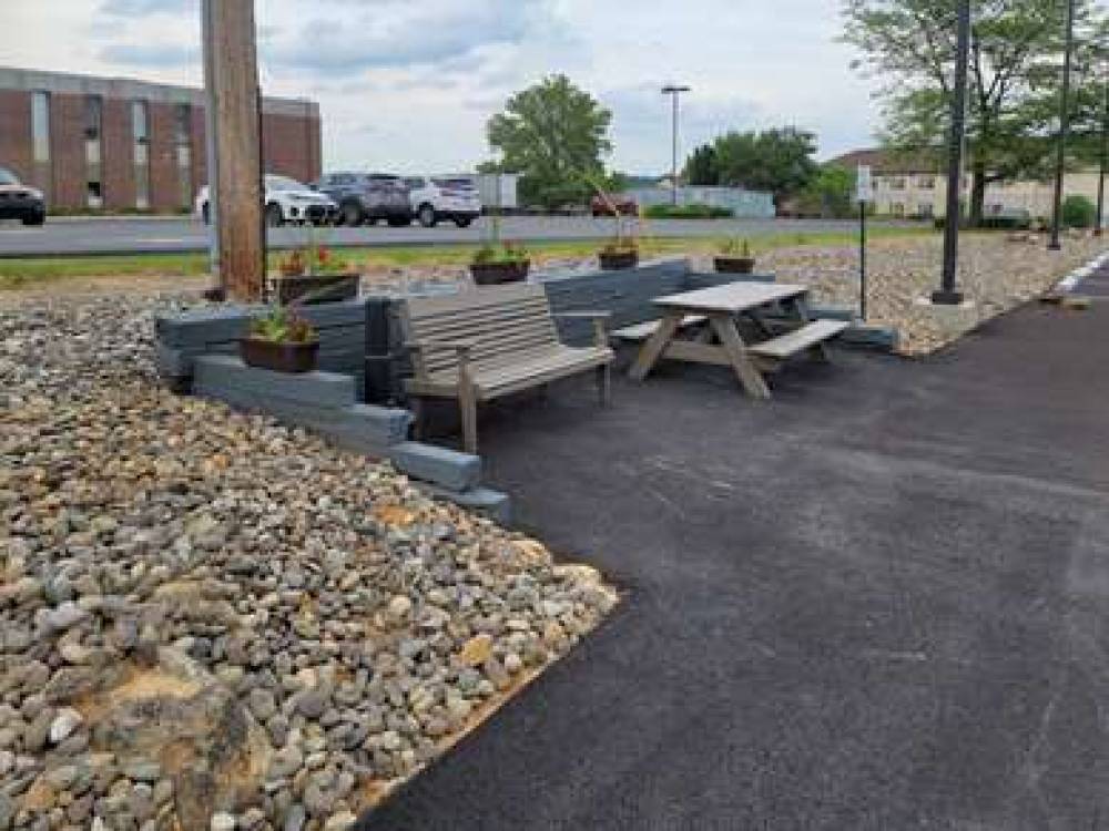Comfort Inn And Suites Wyomissing R
