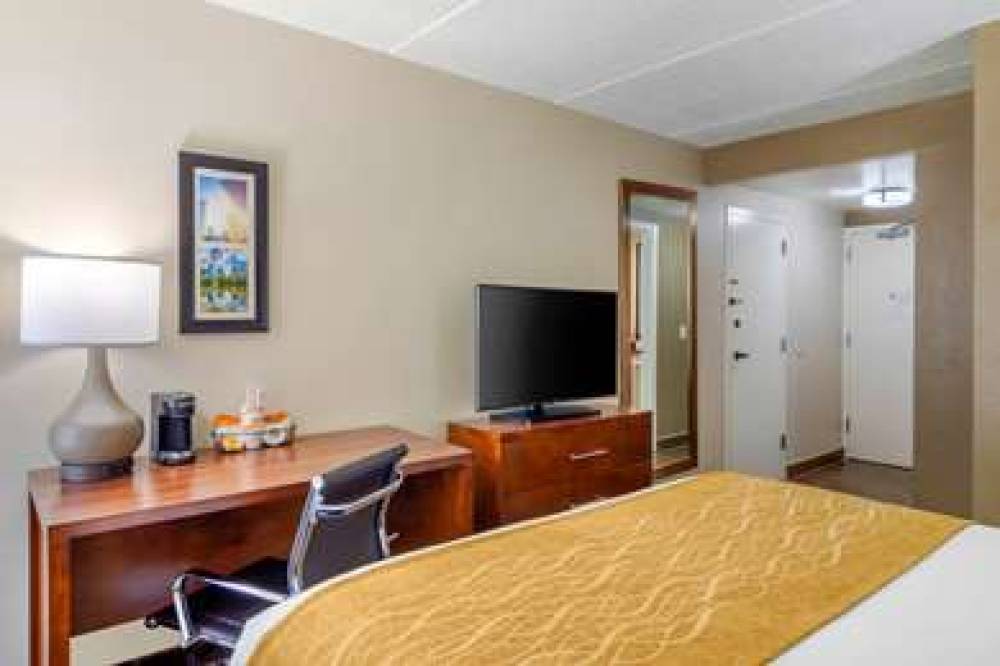 COMFORT INN ATLANTA AIRPORT 8