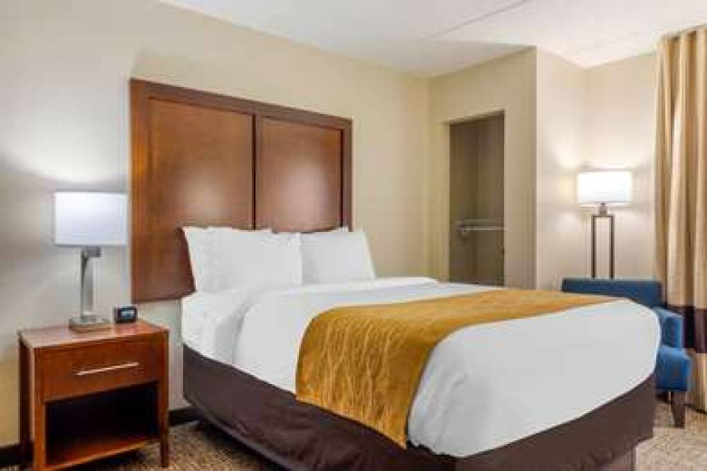 COMFORT INN ATLANTA AIRPORT 7