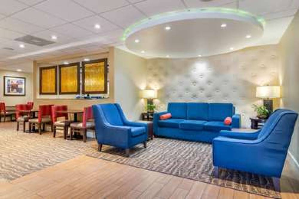 COMFORT INN ATLANTA AIRPORT 4