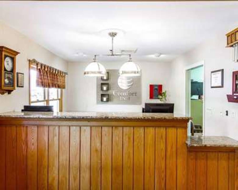 COMFORT INN BRUNSWICK 9