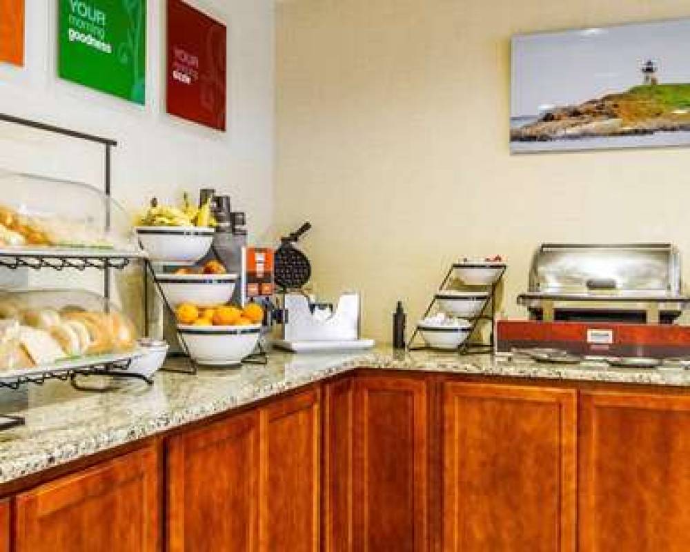 COMFORT INN BRUNSWICK 4