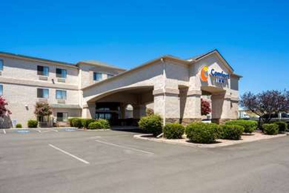 COMFORT INN CAMP VERDE I-17 3